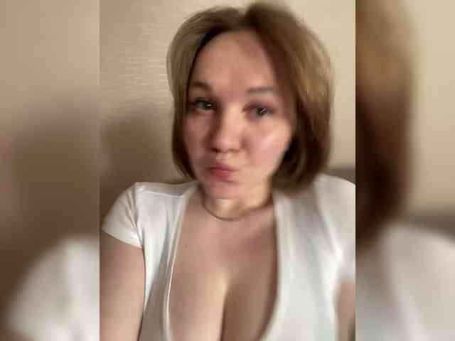 BellaMrr webcam