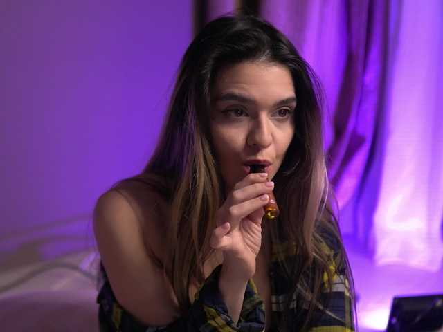 RobertaRosetti's BongaCams show and profile