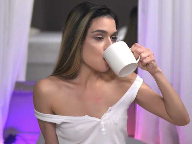 RobertaRosetti's BongaCams show and profile