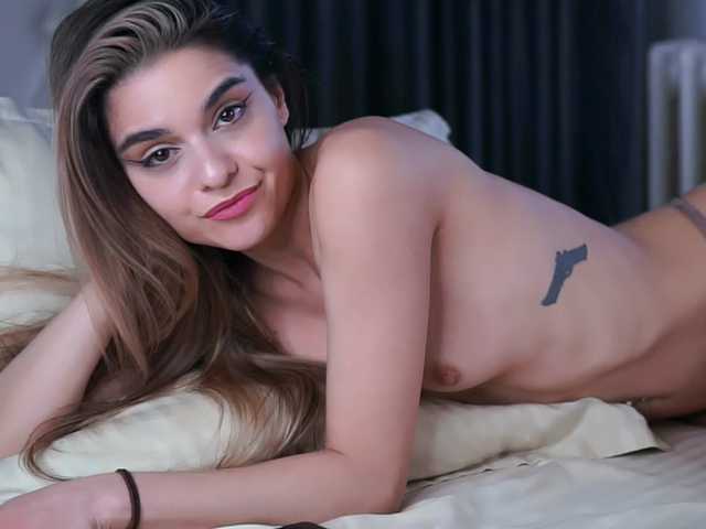 RobertaRosetti's BongaCams show and profile