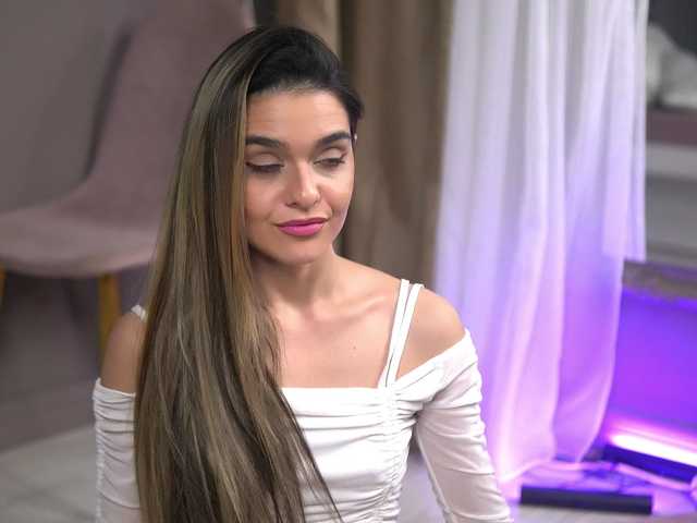 RobertaRosetti's BongaCams show and profile