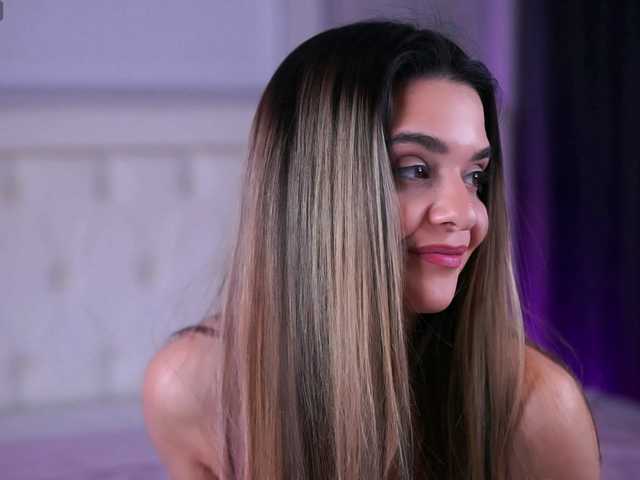 RobertaRosetti's BongaCams show and profile