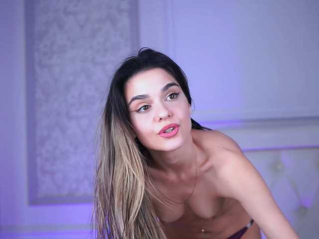 RobertaRosetti's BongaCams show and profile