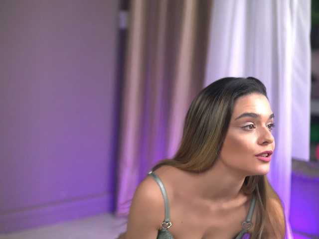 RobertaRosetti's BongaCams show and profile