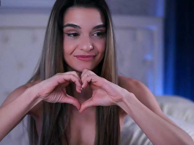 RobertaRosetti's BongaCams show and profile