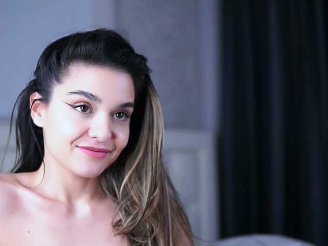 RobertaRosetti's BongaCams show and profile