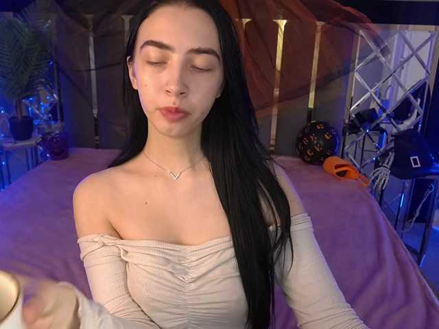 Checkout WildKittenX, she wants to cum for your pleasure WildKittenX from BongaCams