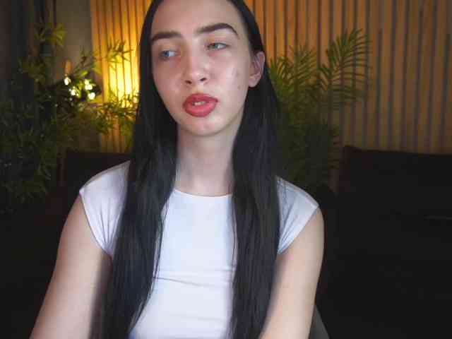 WildKittenX webcam
