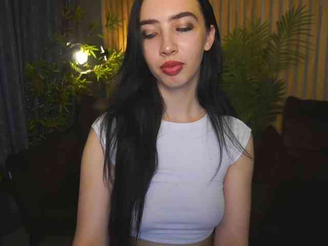 WildKittenX webcam