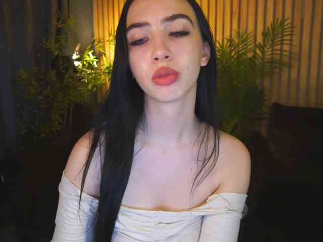 WildKittenX webcam
