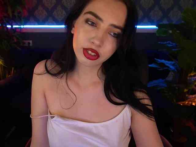 WildKittenX webcam