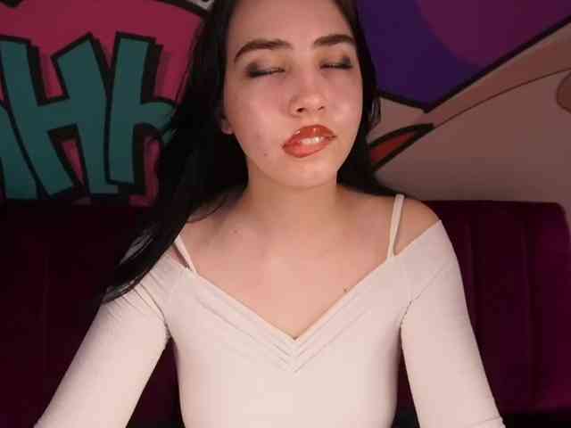 WildKittenX webcam