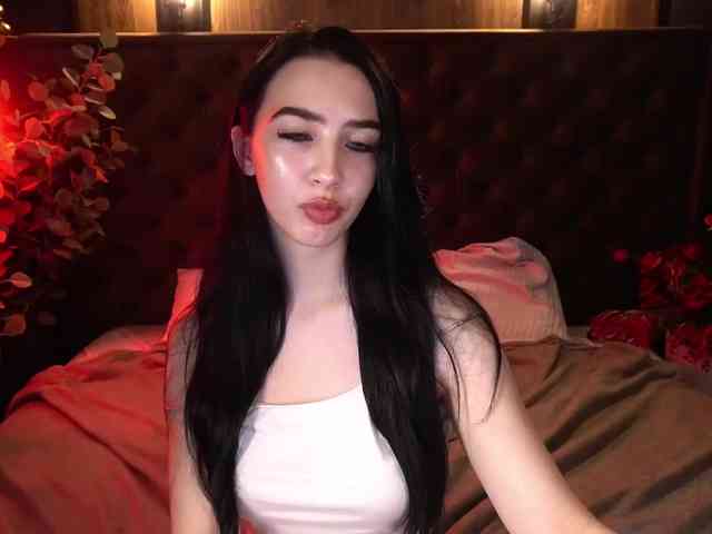 WildKittenX webcam