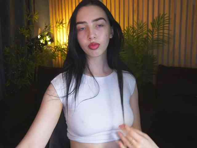 WildKittenX webcam