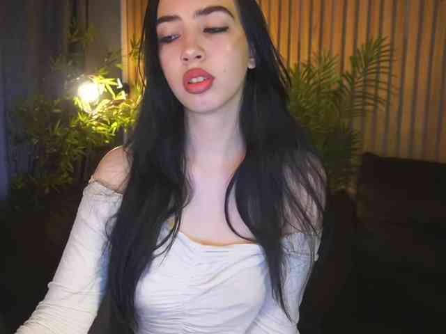 WildKittenX webcam