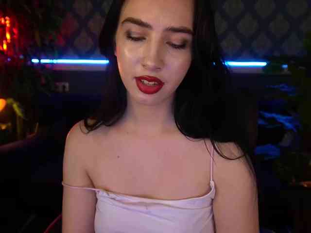 WildKittenX webcam