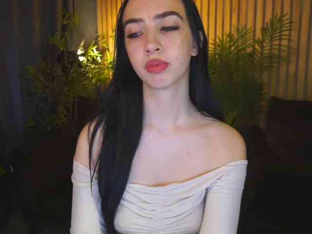 WildKittenX webcam