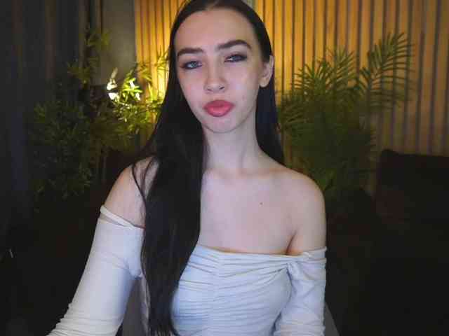 WildKittenX webcam