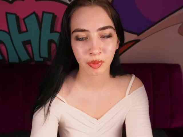 WildKittenX webcam