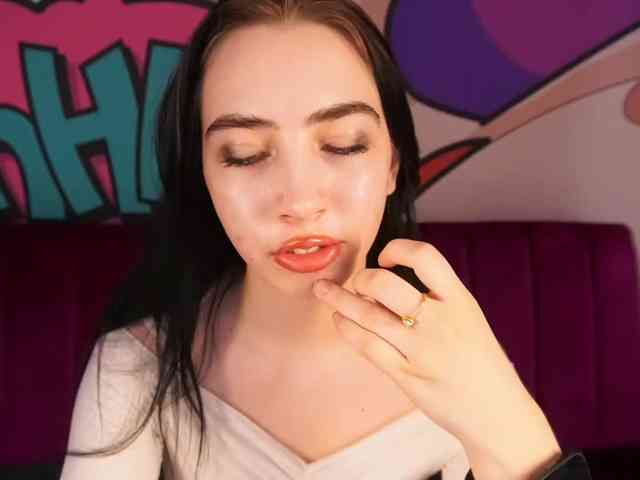 WildKittenX webcam