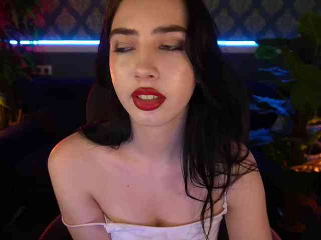 WildKittenX webcam