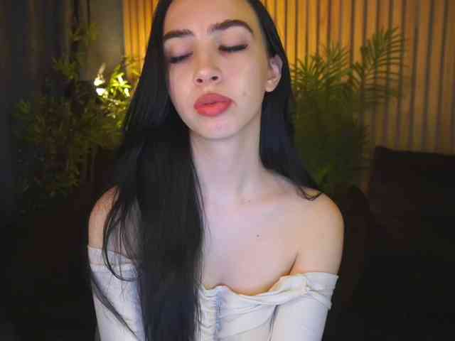 WildKittenX webcam
