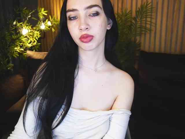 WildKittenX webcam