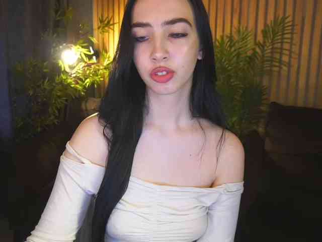 WildKittenX webcam