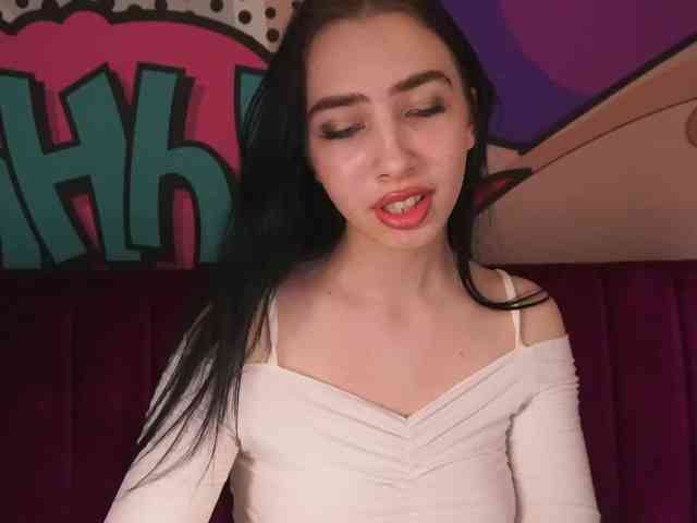 WildKittenX webcam