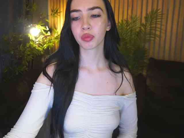 WildKittenX webcam