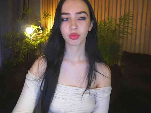 WildKittenX webcam