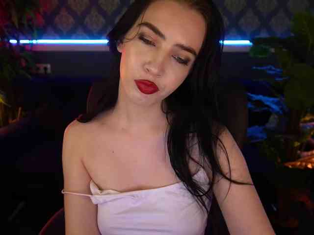 WildKittenX webcam