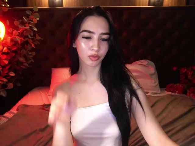 WildKittenX webcam