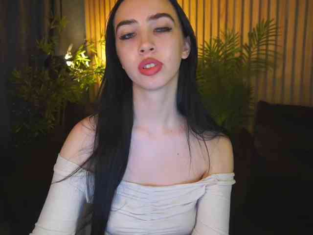 WildKittenX webcam