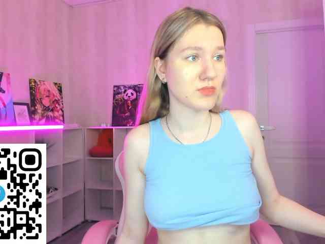Mariel-Brown webcam