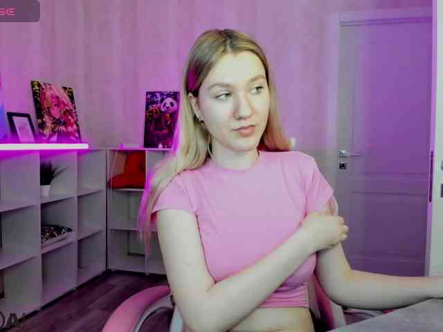 Mariel-Brown webcam