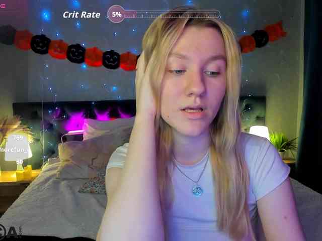 Mariel-Brown webcam