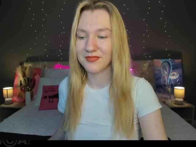 Mariel-Brown webcam