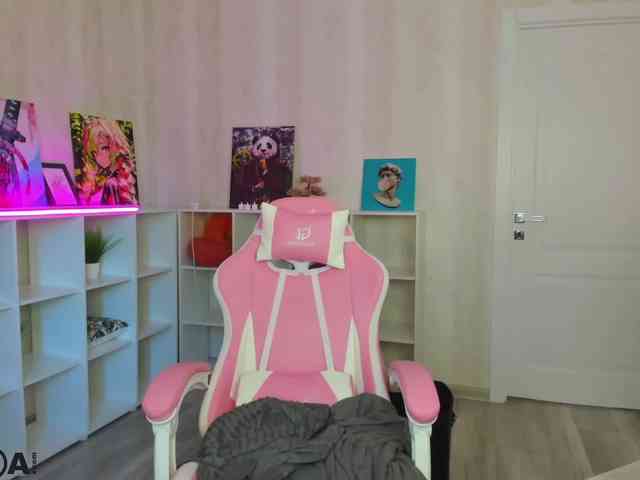 Mariel-Brown webcam