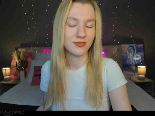 Mariel-Brown webcam