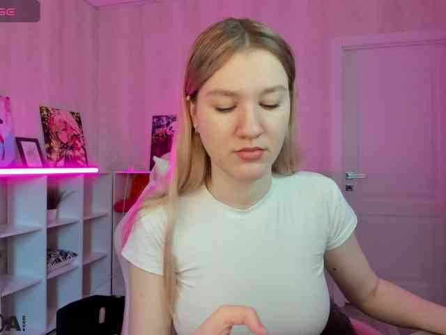 Mariel-Brown webcam