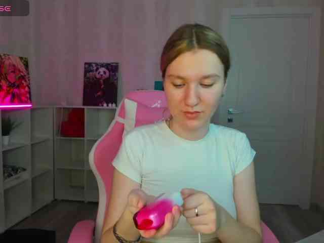 Mariel-Brown webcam