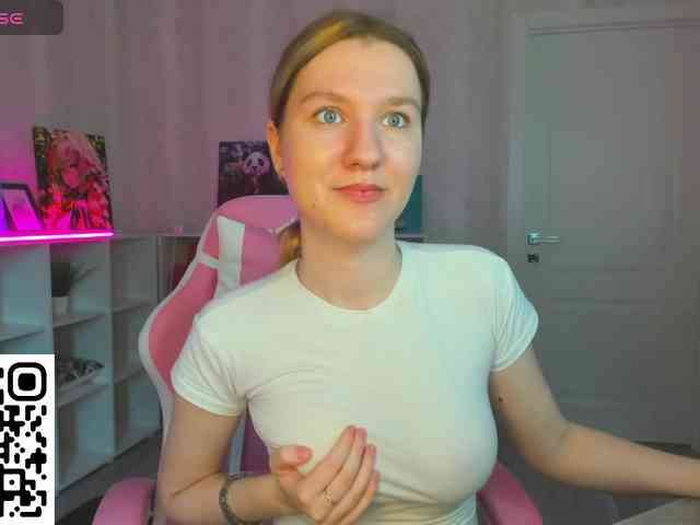 Mariel-Brown webcam