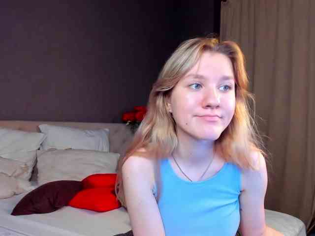 Mariel-Brown webcam