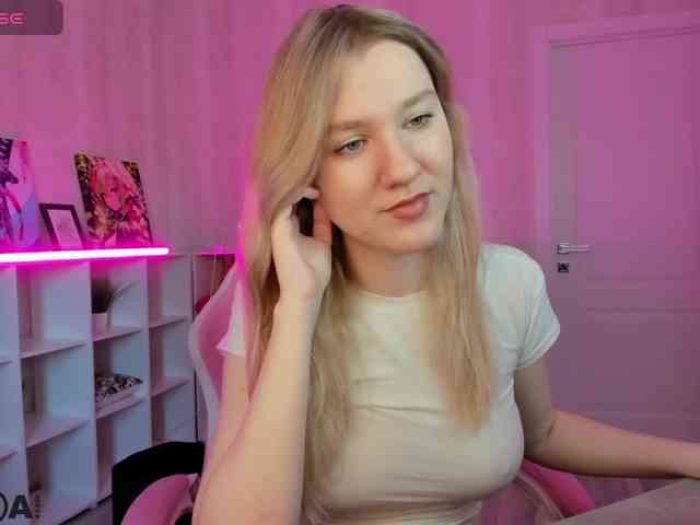 Mariel-Brown webcam