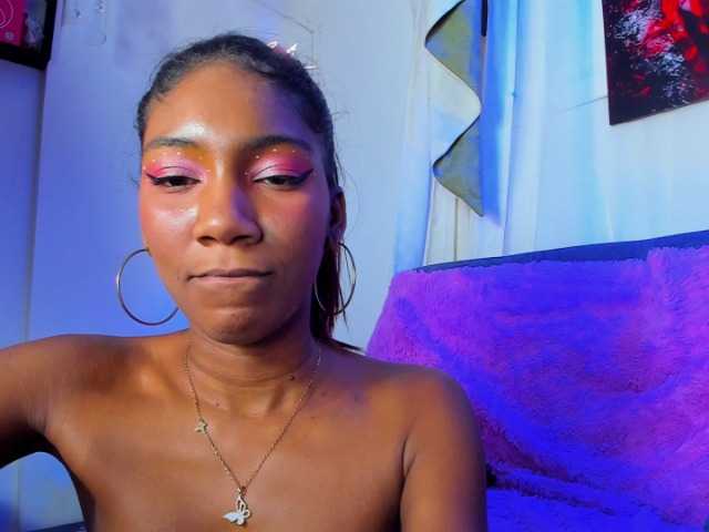 hotties-kittens's BongaCams show and profile