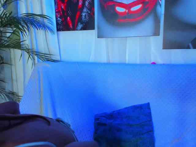 hotties-kittens webcam