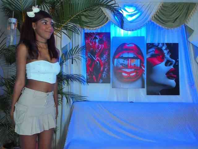 hotties-kittens webcam