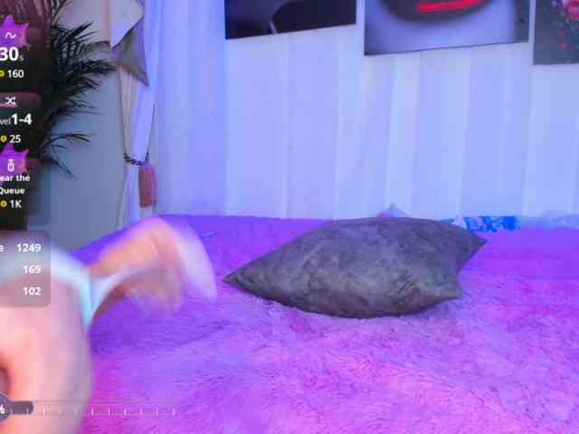 hotties-kittens webcam