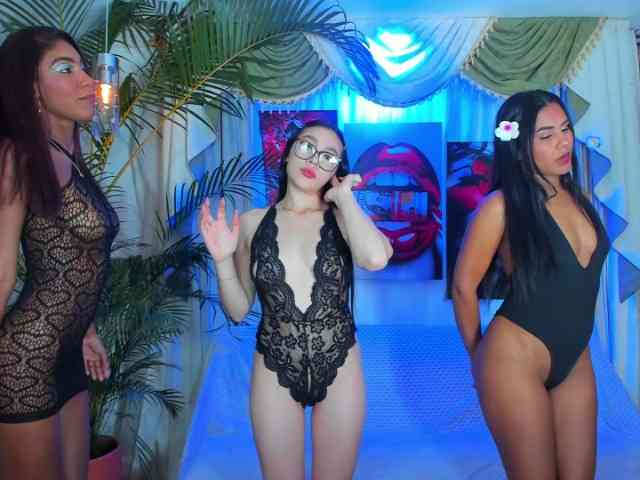 hotties-kittens webcam